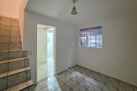 Casa para alugar com 54m², 1 quarto e sem vaga Casa para alugar com 54m², 1 quarto e sem vagasala