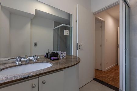 Apartamento à venda com 145m², 3 quartos e 2 vagasBanheiro 1