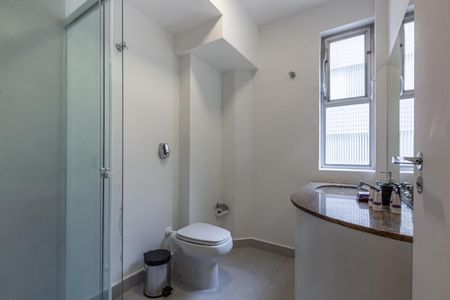 Apartamento à venda com 145m², 3 quartos e 2 vagasBanheiro 1