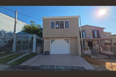 Casa à venda com 100m², 3 quartos e 1 vaga Casa à venda com 100m², 3 quartos e 1 vagaFachada