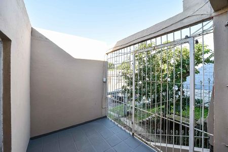 Casa à venda com 100m², 3 quartos e 1 vaga Casa à venda com 100m², 3 quartos e 1 vagaEntrada