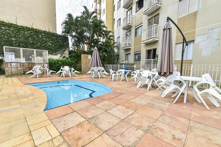 Apartamento à venda com 62m², 3 quartos e 1 vaga Apartamento à venda com 62m², 3 quartos e 1 vagaÁrea comum - Piscina