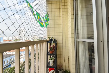Apartamento à venda com 62m², 3 quartos e 1 vaga Apartamento à venda com 62m², 3 quartos e 1 vagaVaranda