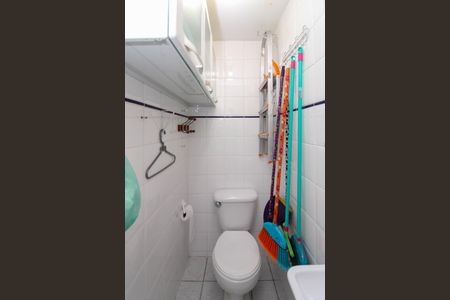 Apartamento à venda com 72m², 3 quartos e 2 vagas Apartamento à venda com 72m², 3 quartos e 2 vagasBanheiro de serviço