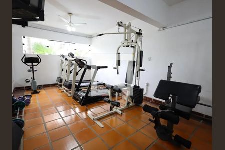 Apartamento à venda com 72m², 3 quartos e 2 vagas Apartamento à venda com 72m², 3 quartos e 2 vagasAcademia