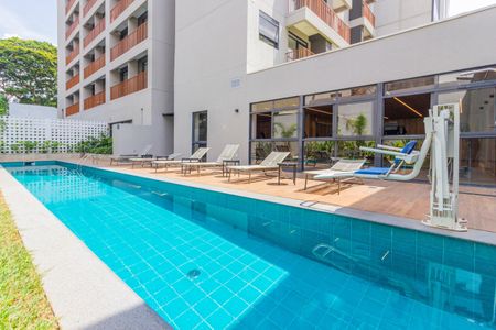 Área comum - Piscina de kitnet/studio para alugar com 1 quarto, 24m² em Pinheiros, São Paulo