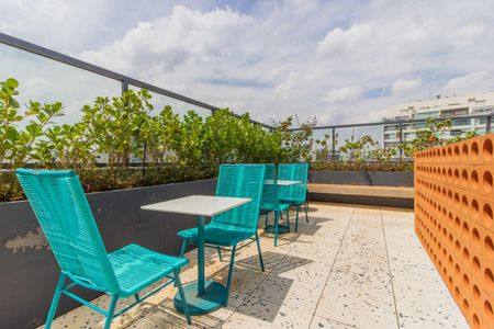 Área comum - Terraço/Churrasqueira de kitnet/studio para alugar com 1 quarto, 24m² em Pinheiros, São Paulo