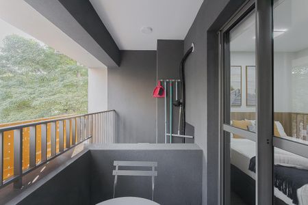 Varanda de kitnet/studio para alugar com 1 quarto, 24m² em Pinheiros, São Paulo