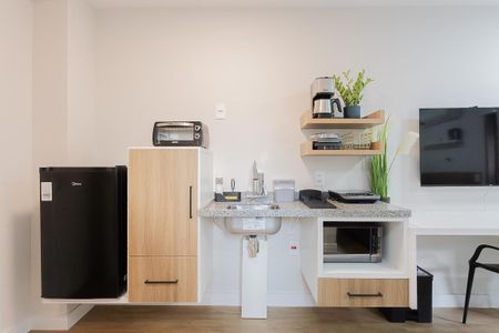 Cozinha de kitnet/studio para alugar com 1 quarto, 24m² em Pinheiros, São Paulo