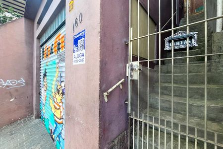 Casa para alugar com 70m², 2 quartos e sem vagaFachada