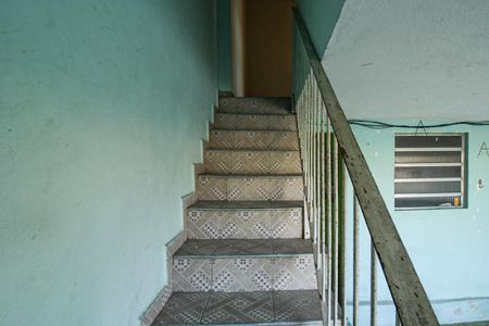 Casa para alugar com 70m², 2 quartos e sem vagaEscada