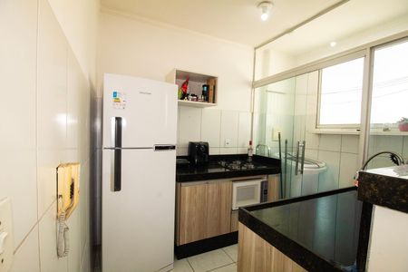 Apartamento à venda com 48m², 2 quartos e 1 vagaCozinha e Área de Serviço