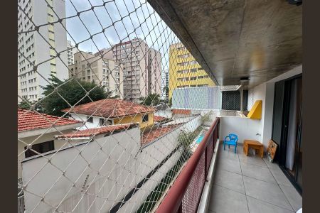 Apartamento à venda com 130m², 3 quartos e 2 vagasVaranda