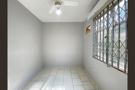 Apartamento para alugar com 57m², 2 quartos e sem vaga