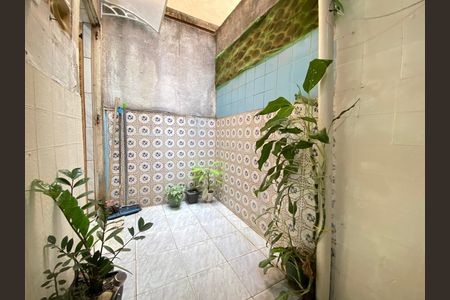 Apartamento para alugar com 57m², 2 quartos e sem vaga