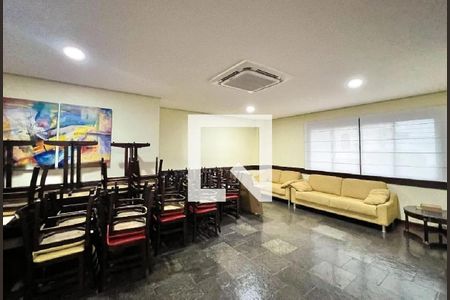 Apartamento à venda com 77m², 3 quartos e 1 vaga Apartamento à venda com 77m², 3 quartos e 1 vagaÁrea comum