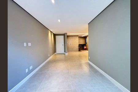 Apartamento à venda com 77m², 3 quartos e 1 vaga Apartamento à venda com 77m², 3 quartos e 1 vagaSala