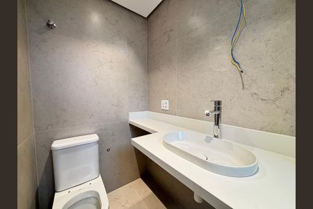 Apartamento à venda com 77m², 3 quartos e 1 vaga Apartamento à venda com 77m², 3 quartos e 1 vagaBanheiro da Suíte