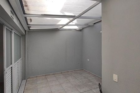 Casa para alugar com 350m², 4 quartos e 6 vagas Casa para alugar com 350m², 4 quartos e 6 vagasQuintal