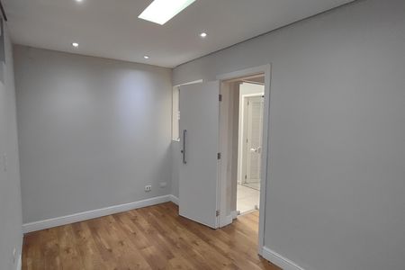 Casa para alugar com 350m², 4 quartos e 6 vagas Casa para alugar com 350m², 4 quartos e 6 vagasEscritório