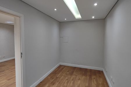 Casa para alugar com 350m², 4 quartos e 6 vagas Casa para alugar com 350m², 4 quartos e 6 vagasEscritório