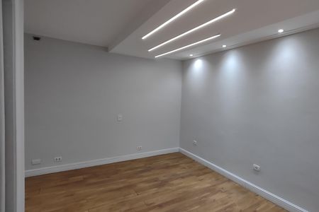 Casa para alugar com 350m², 4 quartos e 6 vagas Casa para alugar com 350m², 4 quartos e 6 vagasSuíte 1