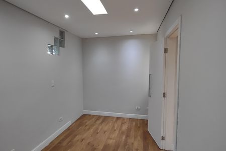 Casa para alugar com 350m², 4 quartos e 6 vagas Casa para alugar com 350m², 4 quartos e 6 vagasEscritório