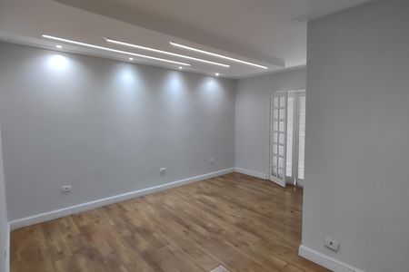 Casa para alugar com 350m², 4 quartos e 6 vagas Casa para alugar com 350m², 4 quartos e 6 vagasSuíte 1