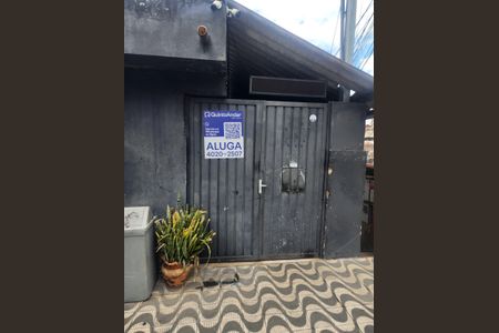 Casa para alugar com 90m², 2 quartos e sem vagaFachada