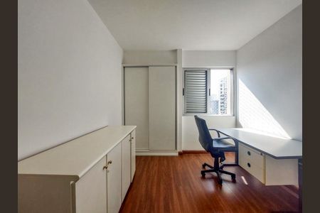 Apartamento para alugar com 90m², 3 quartos e 1 vaga Apartamento para alugar com 90m², 3 quartos e 1 vagaQuarto 2