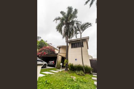 Casa à venda com 420m², 4 quartos e 4 vagas Casa à venda com 420m², 4 quartos e 4 vagasVista da Rua
