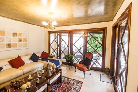 Sala de casa à venda com 4 quartos, 420m² em Alphaville, Santana de Parnaíba