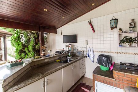 Casa à venda com 420m², 4 quartos e 4 vagas Casa à venda com 420m², 4 quartos e 4 vagasÁrea gourmet