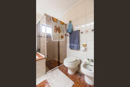 Casa à venda com 420m², 4 quartos e 4 vagas Casa à venda com 420m², 4 quartos e 4 vagasBanheiro da Suíte