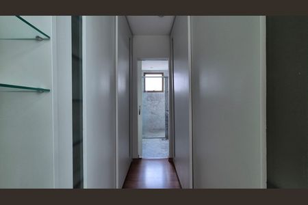 Apartamento para alugar com 163m², 4 quartos e 3 vagas Apartamento para alugar com 163m², 4 quartos e 3 vagasCorredor