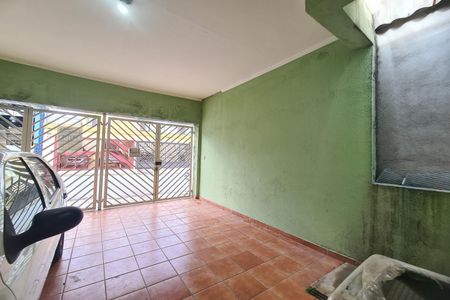 Casa para alugar com 65m², 2 quartos e 1 vaga Casa para alugar com 65m², 2 quartos e 1 vagaGaragem