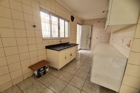 Casa para alugar com 65m², 2 quartos e 1 vaga Casa para alugar com 65m², 2 quartos e 1 vagaCozinha