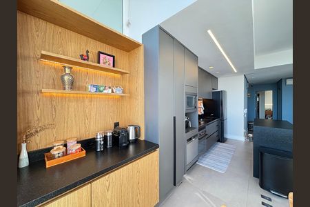 Apartamento à venda com 100m², 2 quartos e 2 vagasCozinha 