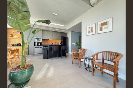 Apartamento à venda com 100m², 2 quartos e 2 vagasSala