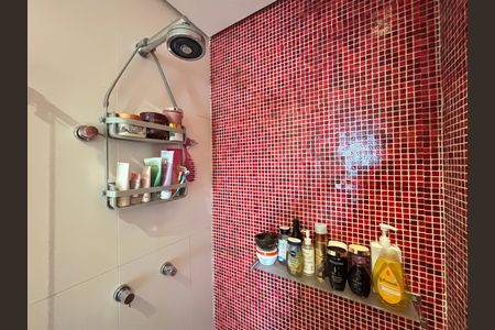 Apartamento à venda com 100m², 2 quartos e 2 vagasSuite Master Banheiro 