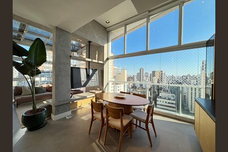 Apartamento à venda com 100m², 2 quartos e 2 vagasSala