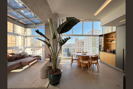 Apartamento à venda com 100m², 2 quartos e 2 vagasSala
