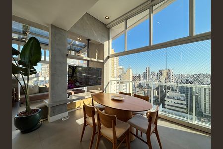 Apartamento à venda com 100m², 2 quartos e 2 vagasSala