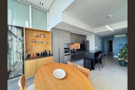 Apartamento à venda com 100m², 2 quartos e 2 vagasCozinha 