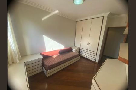 Apartamento para alugar com 250m², 4 quartos e 4 vagas