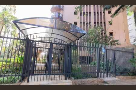 Apartamento para alugar com 250m², 4 quartos e 4 vagas