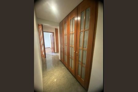 Apartamento para alugar com 250m², 4 quartos e 4 vagas