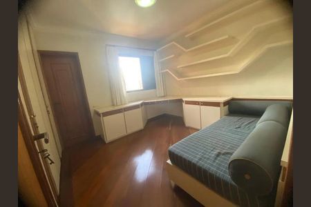 Apartamento para alugar com 250m², 4 quartos e 4 vagas