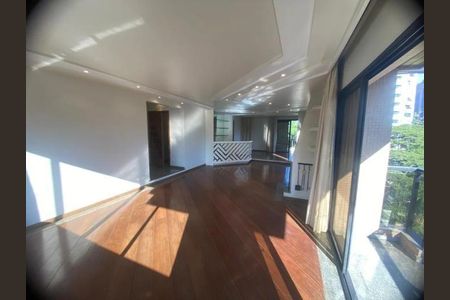 Apartamento para alugar com 250m², 4 quartos e 4 vagas