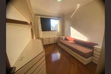 Apartamento para alugar com 250m², 4 quartos e 4 vagas